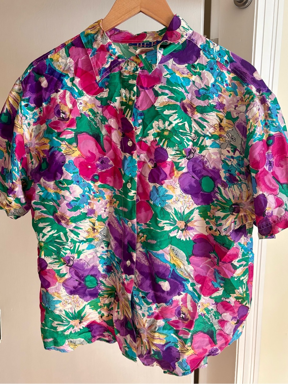 HER 100% Silk Bright Floral Short-Sleeve Vintage Blouse